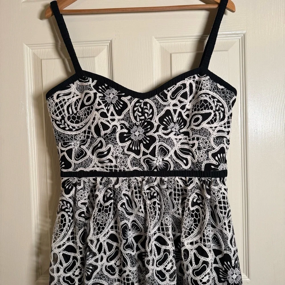 MONIQUE LHUILLIER floral sleeveless midi dress in ecru/black Size 12 - Picture 7 of 14